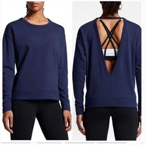 🐢 Nike Dri-Fit Versa-V Sweatshirt Open V Back. Size M Like New